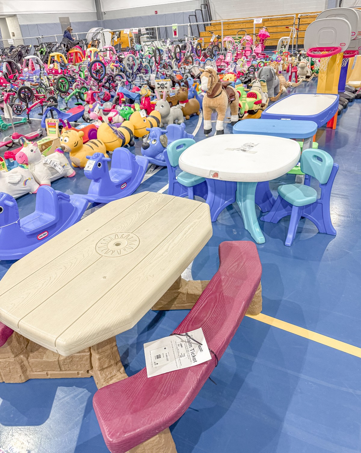 Outdoor & ride on toys